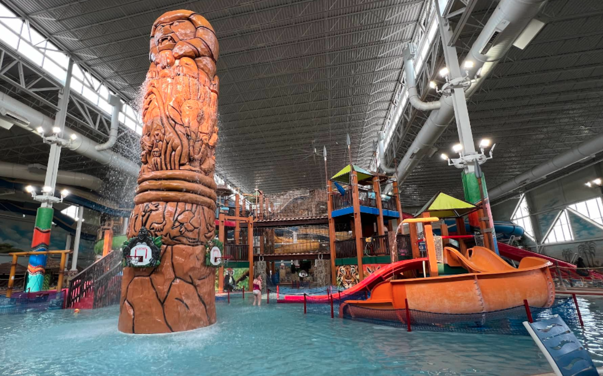 Kalahari Resorts indoor water park