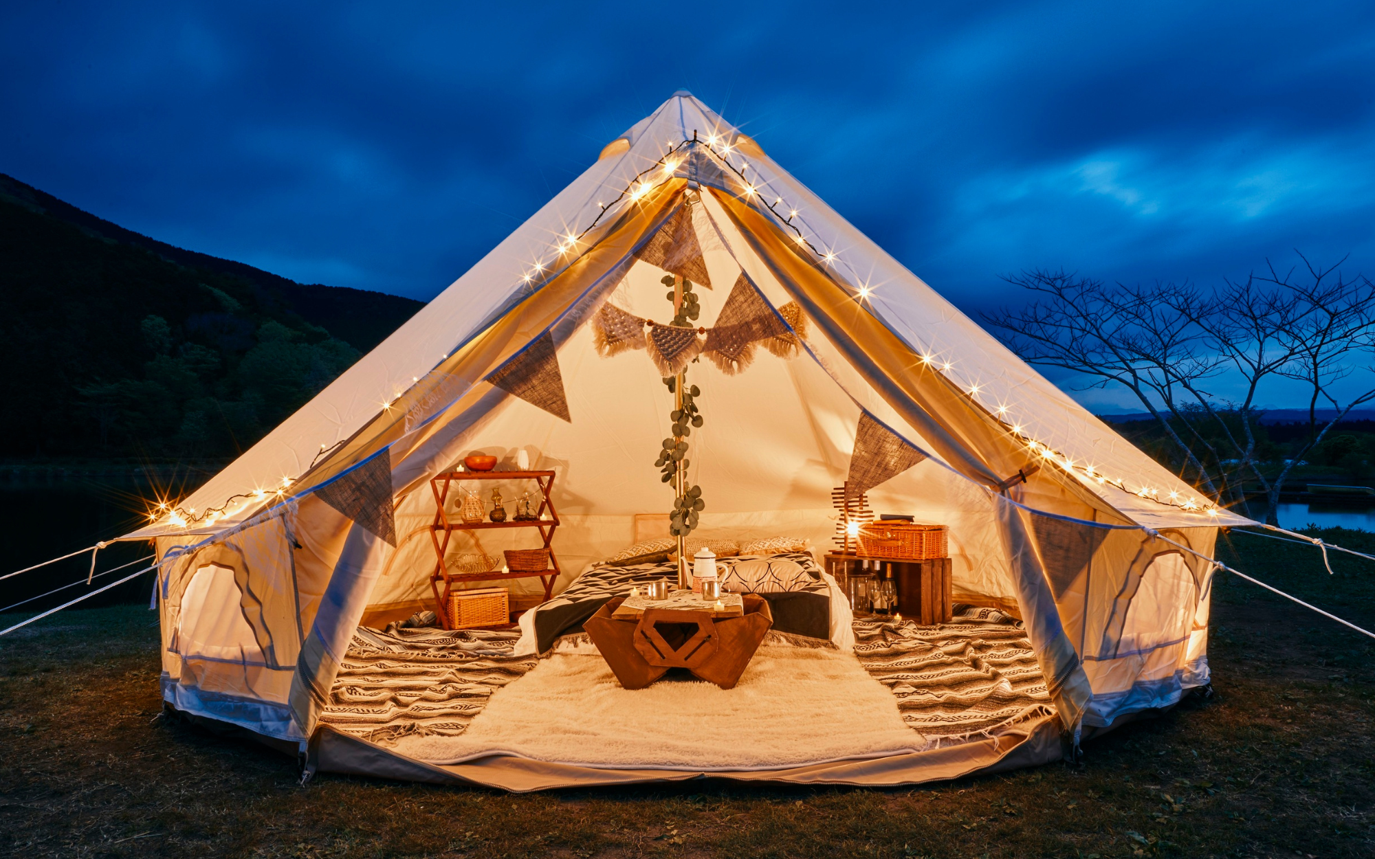 Glamping tent set up