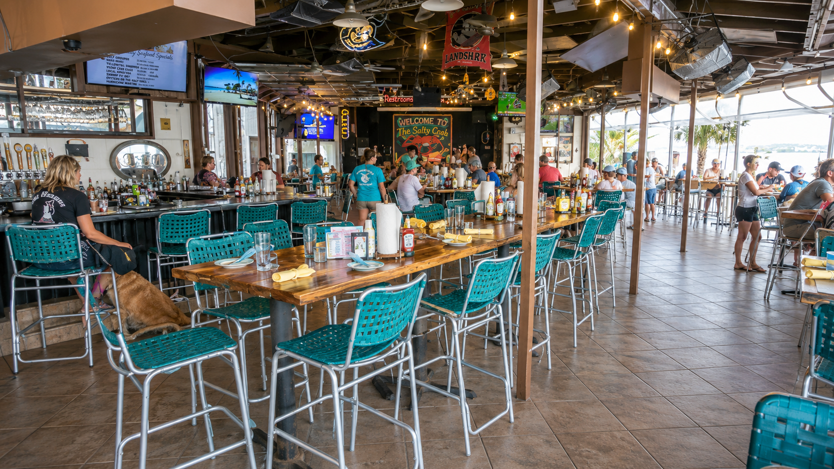 Restaurant at Destin Harbor boardwalk