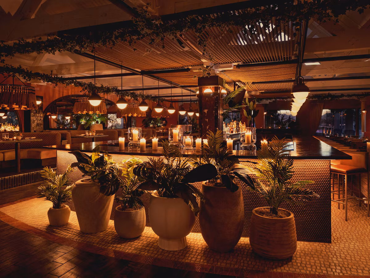 resort bar