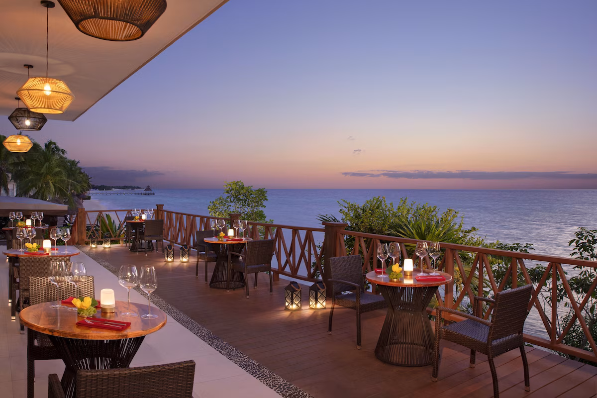 Patio dinning at the resort