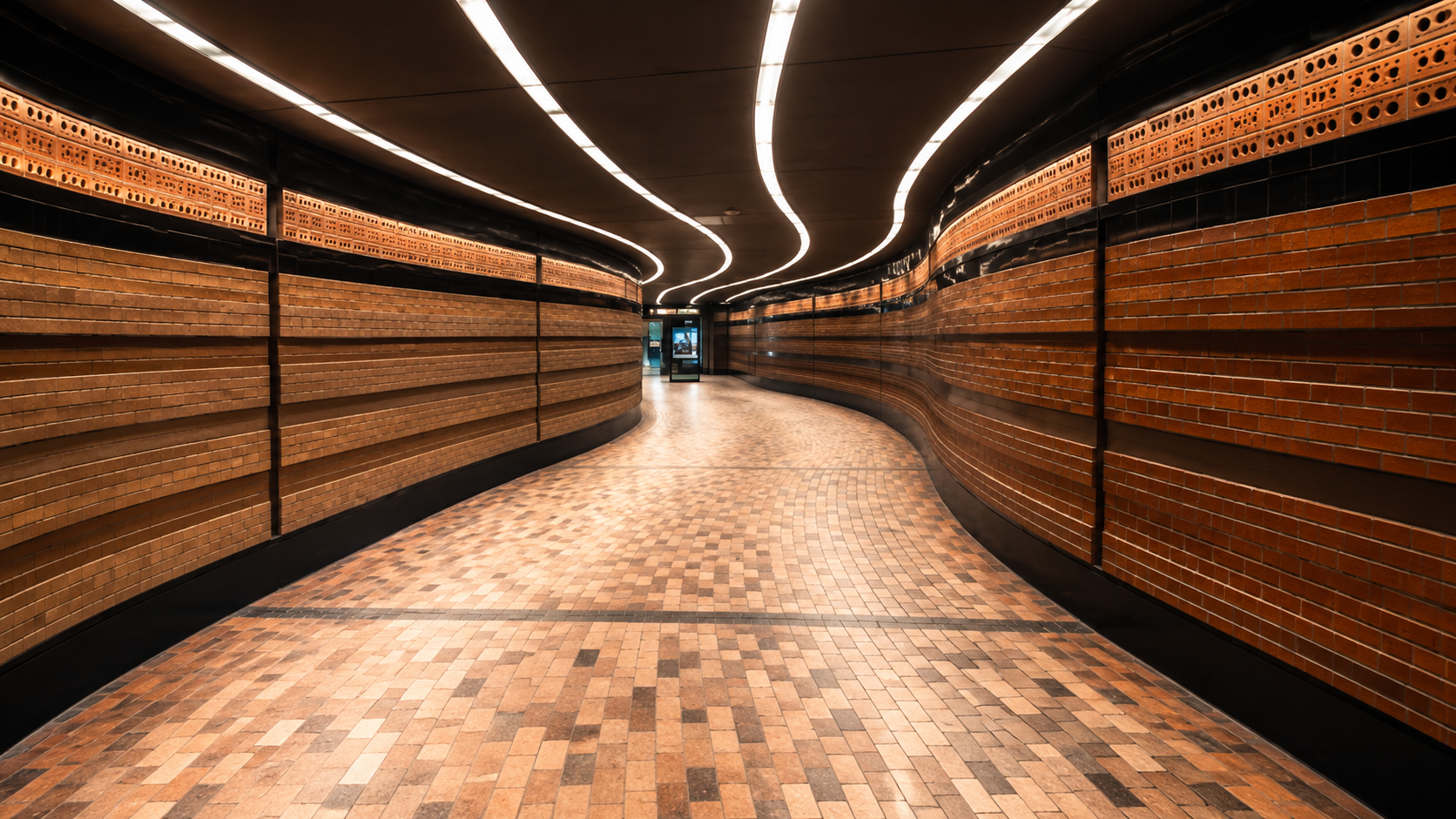Explore Montréal’s underground network