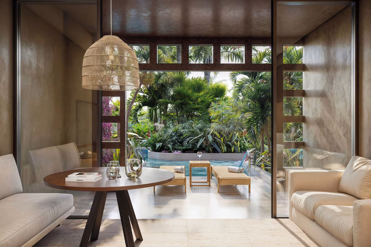 Junior suite with swim up patio