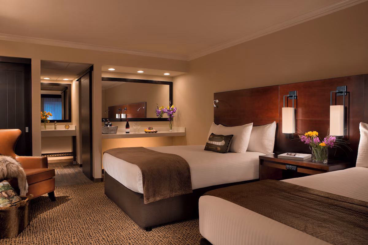 Double bed rom