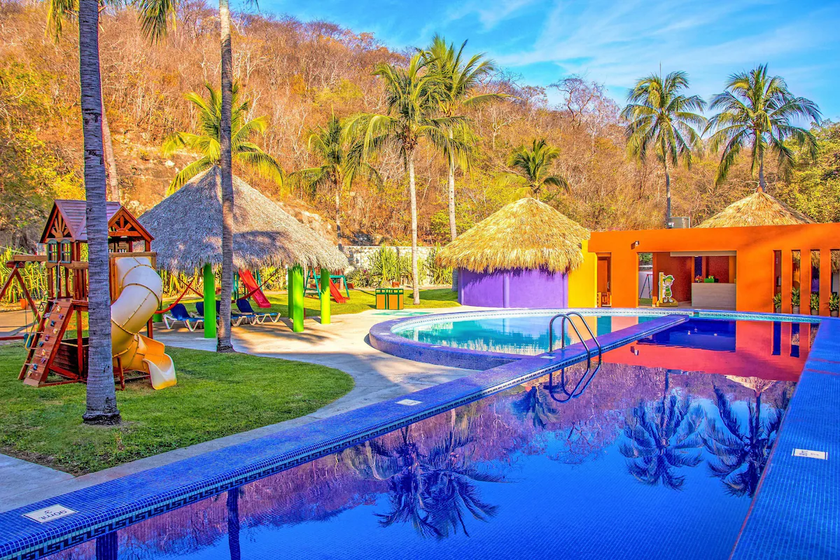 Kida pool and play area