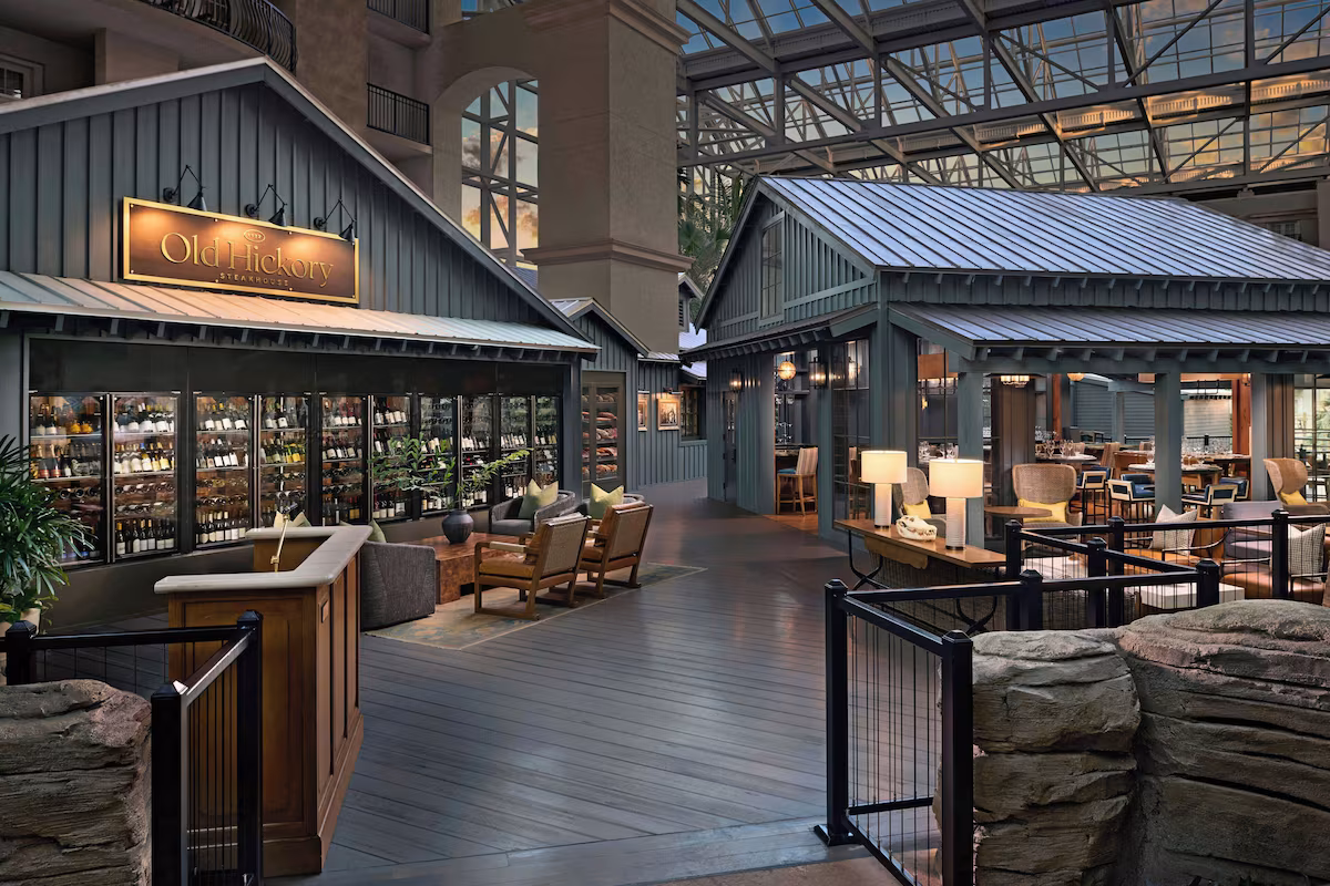 Upscale dinning on site