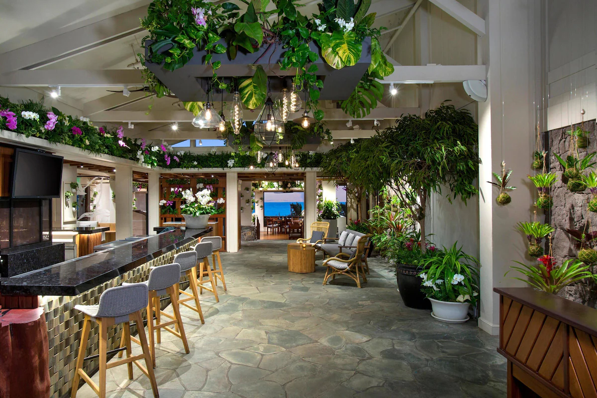 Hotel resort bar and lounge