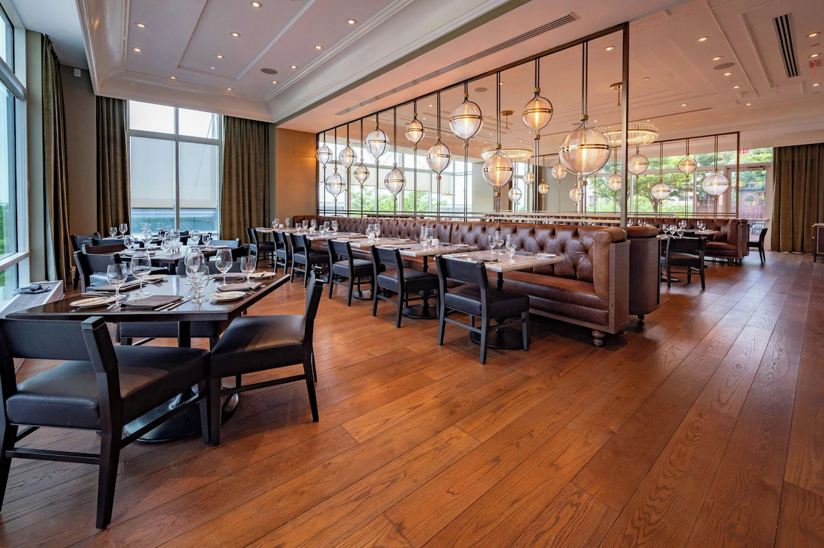 Hotel restaurant