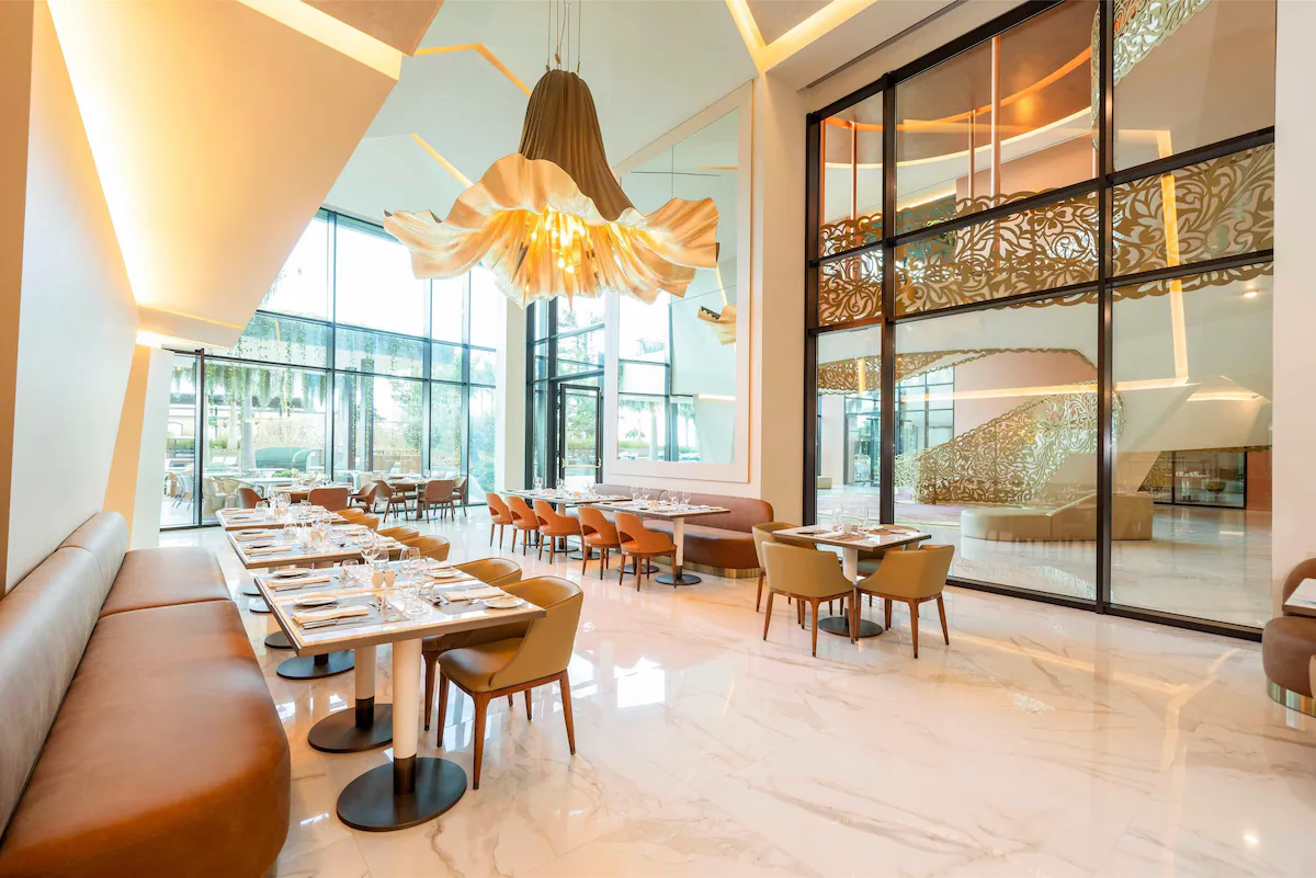 Indoor resort dinning