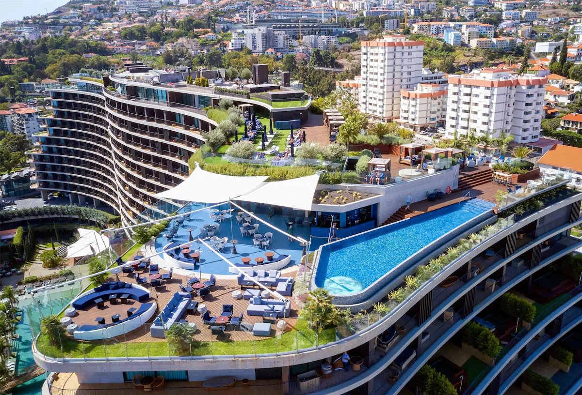 Resort roof top pool