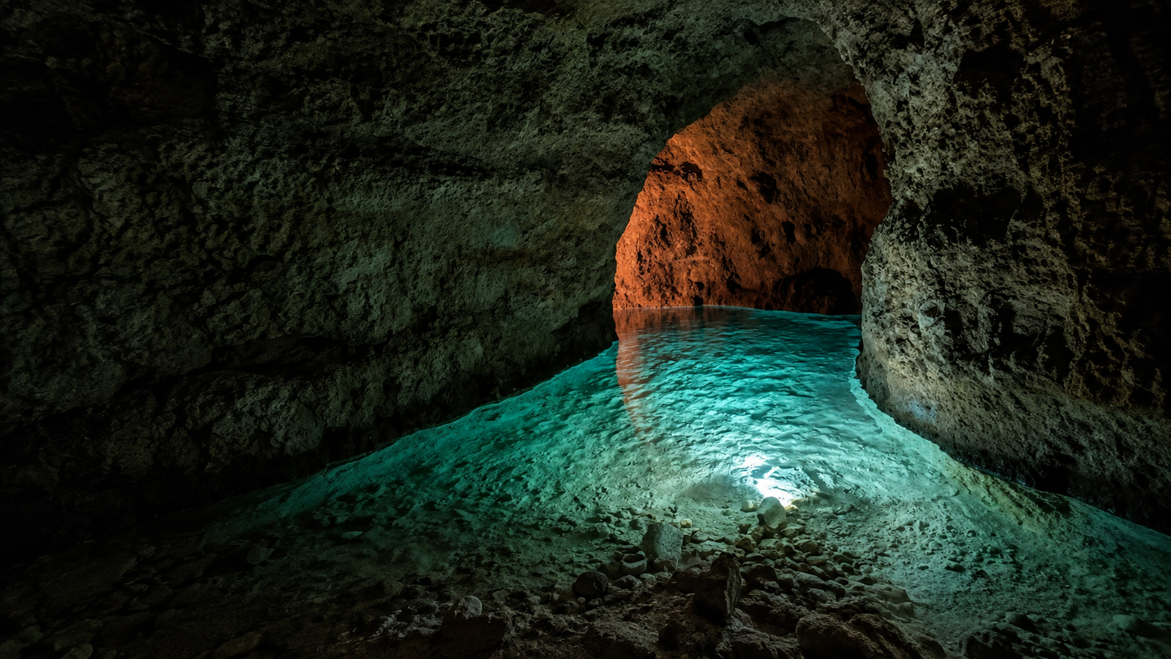 Explore Harrison’s Cave: