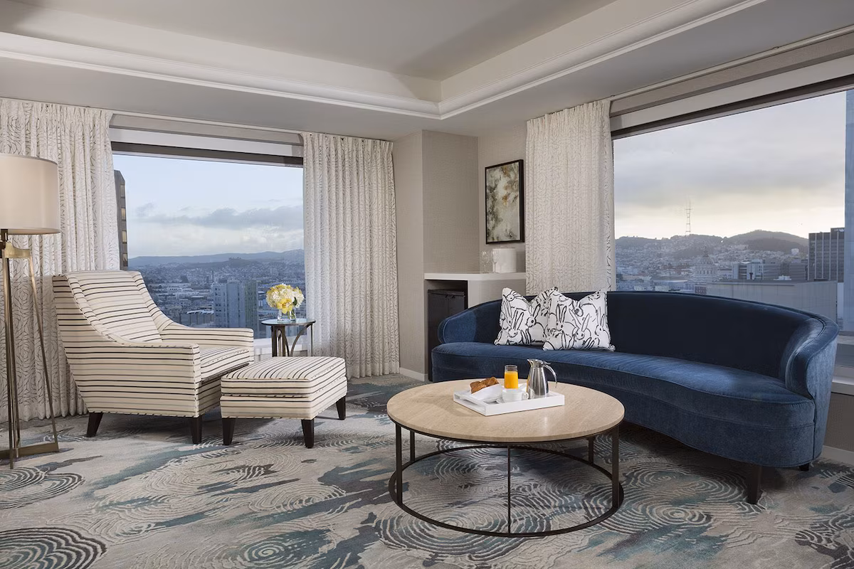 Living room suite with city view