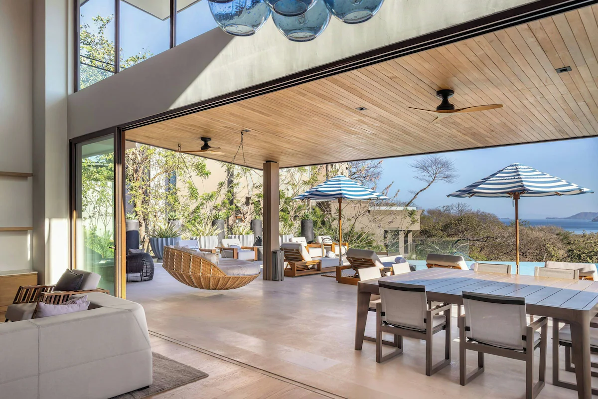 Deluxe suite open air with patio