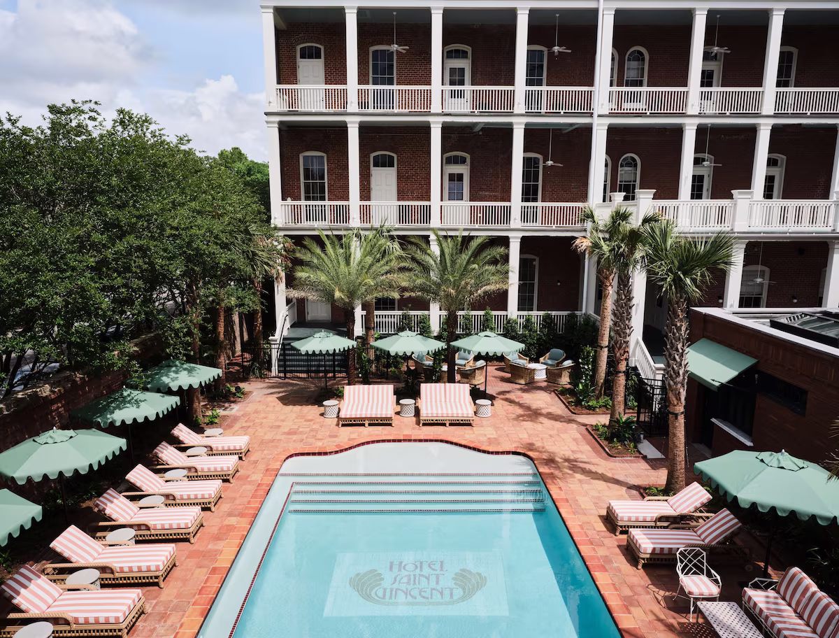 Hotel pool