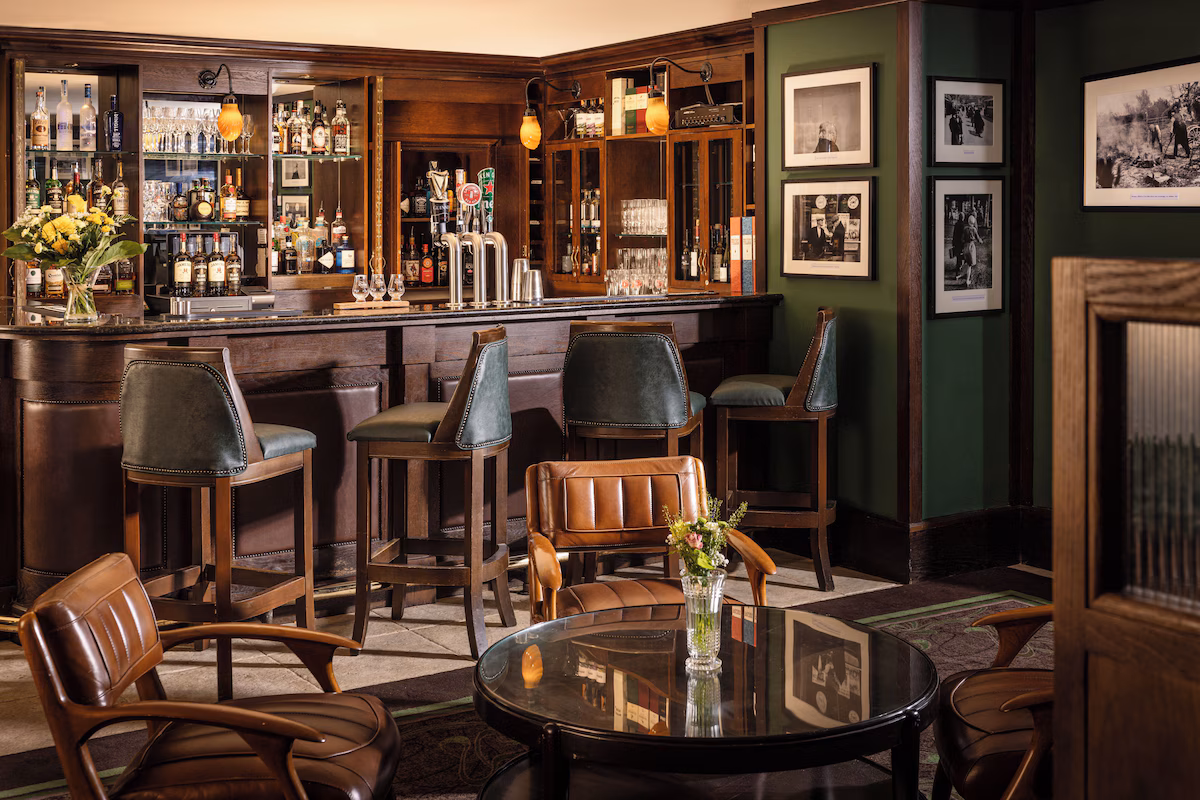 Hotel bar