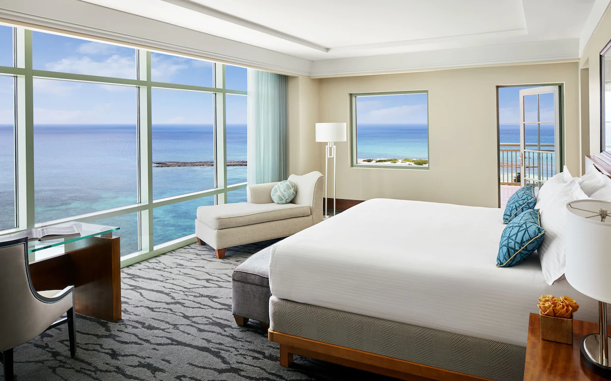 One king room with ocean view
