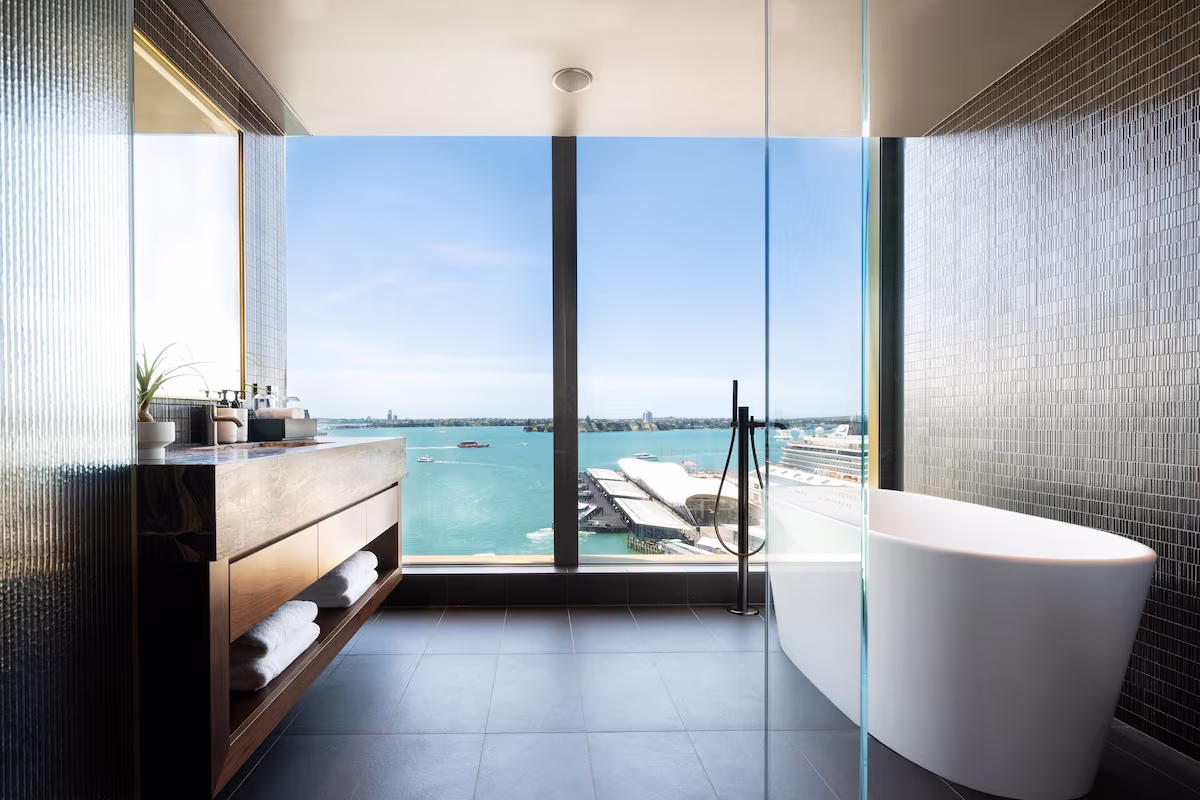 Relax in the tub over looking the ocean