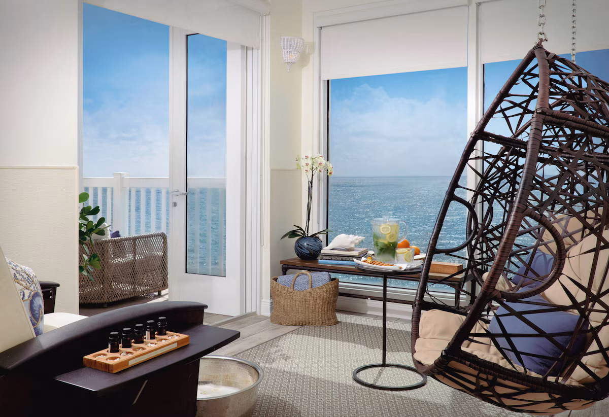 Corner suite with ocean view