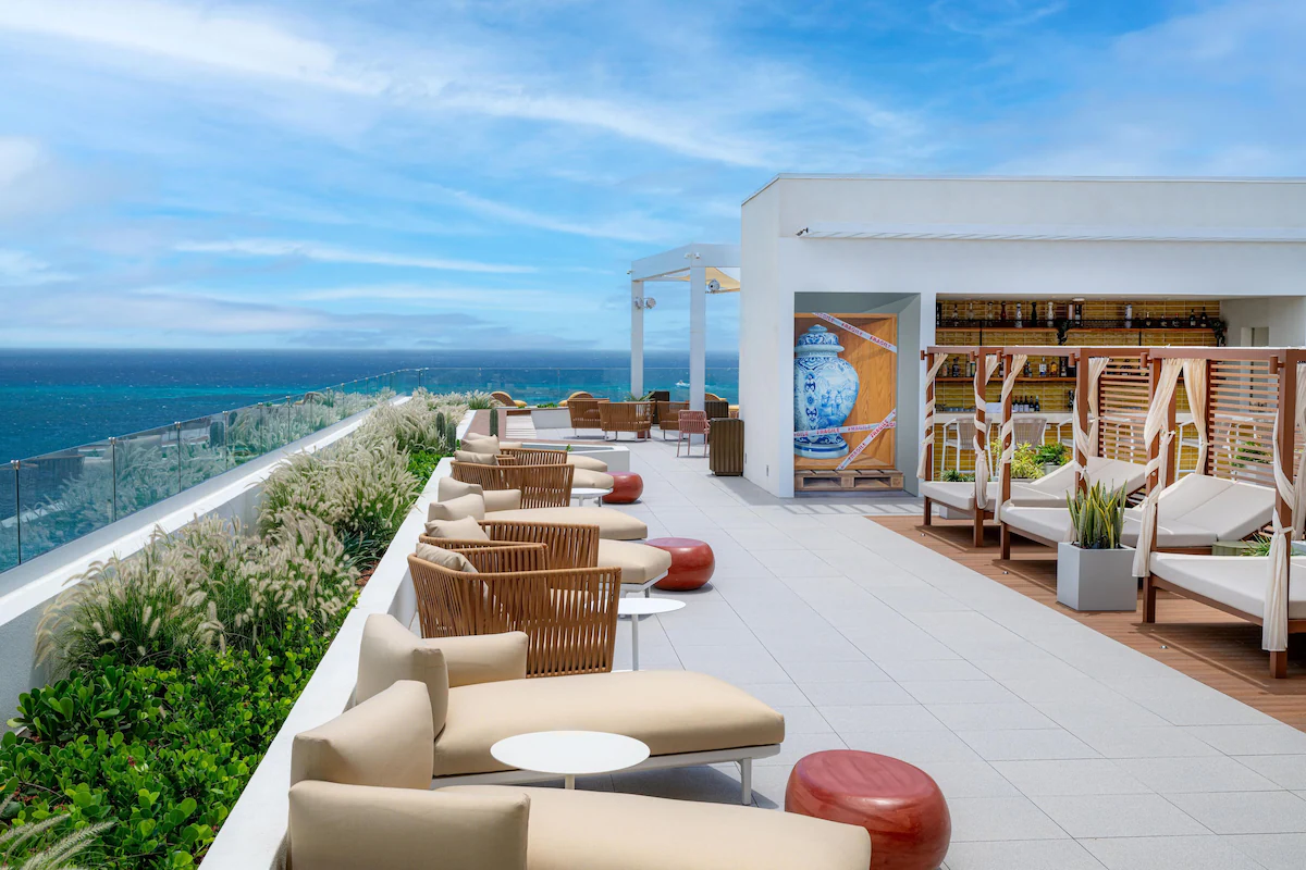 Roof top cafe and cabanas
