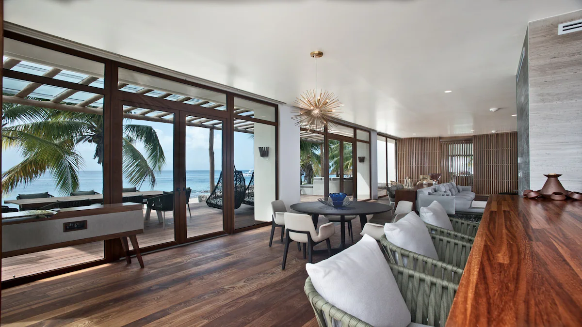 Lounge and game room