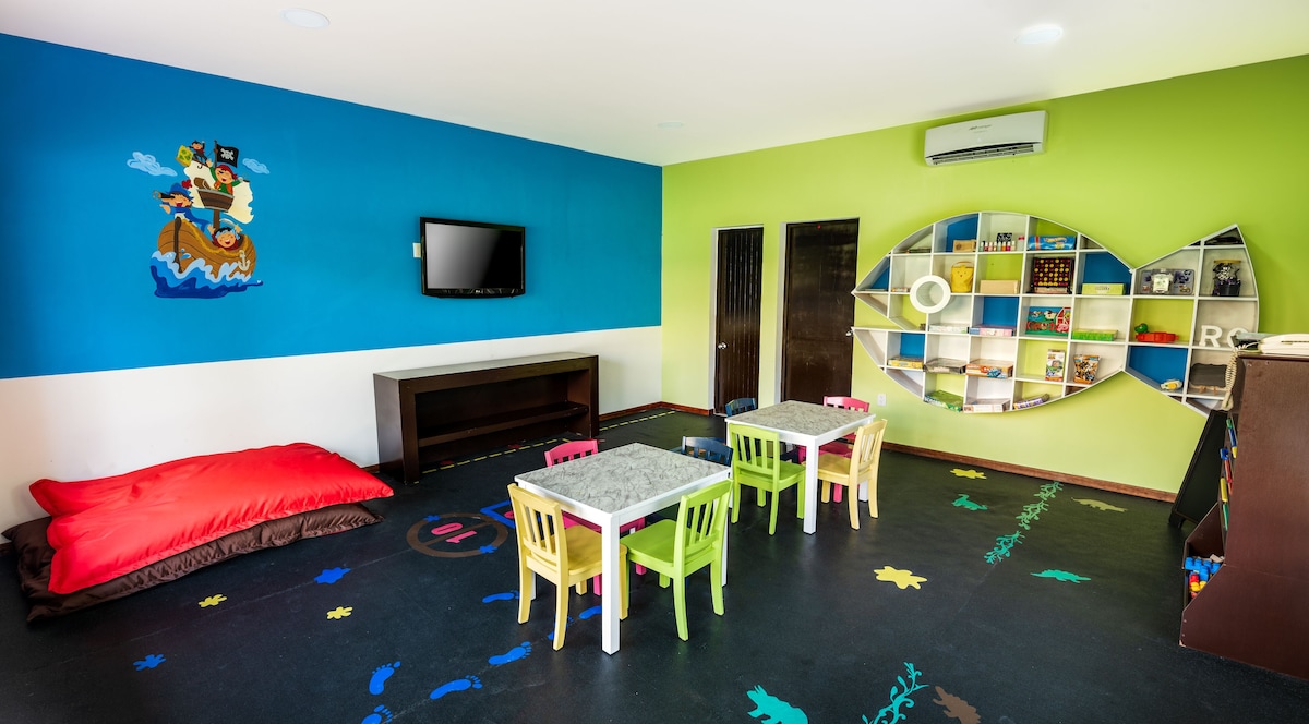 Kids play area