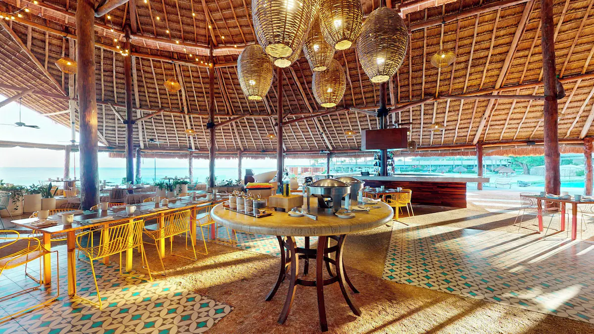 Ocean front cafe
