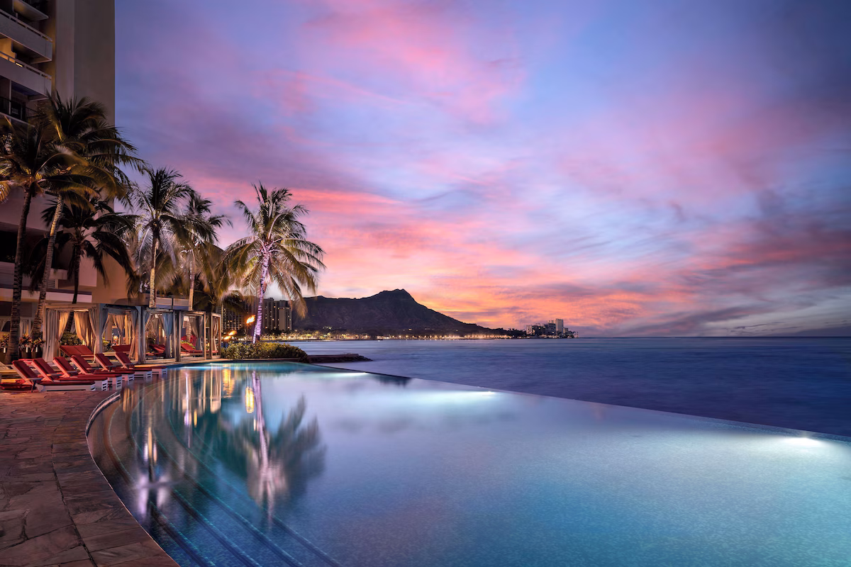 Infinity pool overlooking Diamond Head