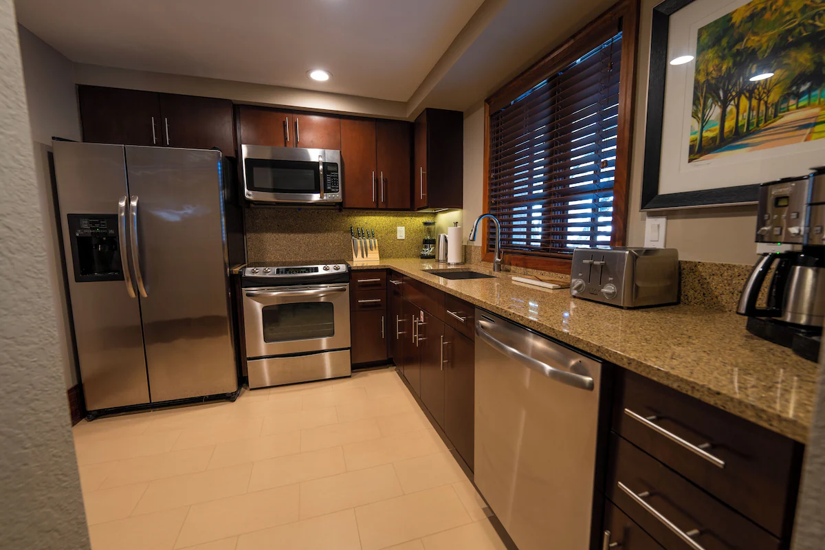 Full kitchen to make food