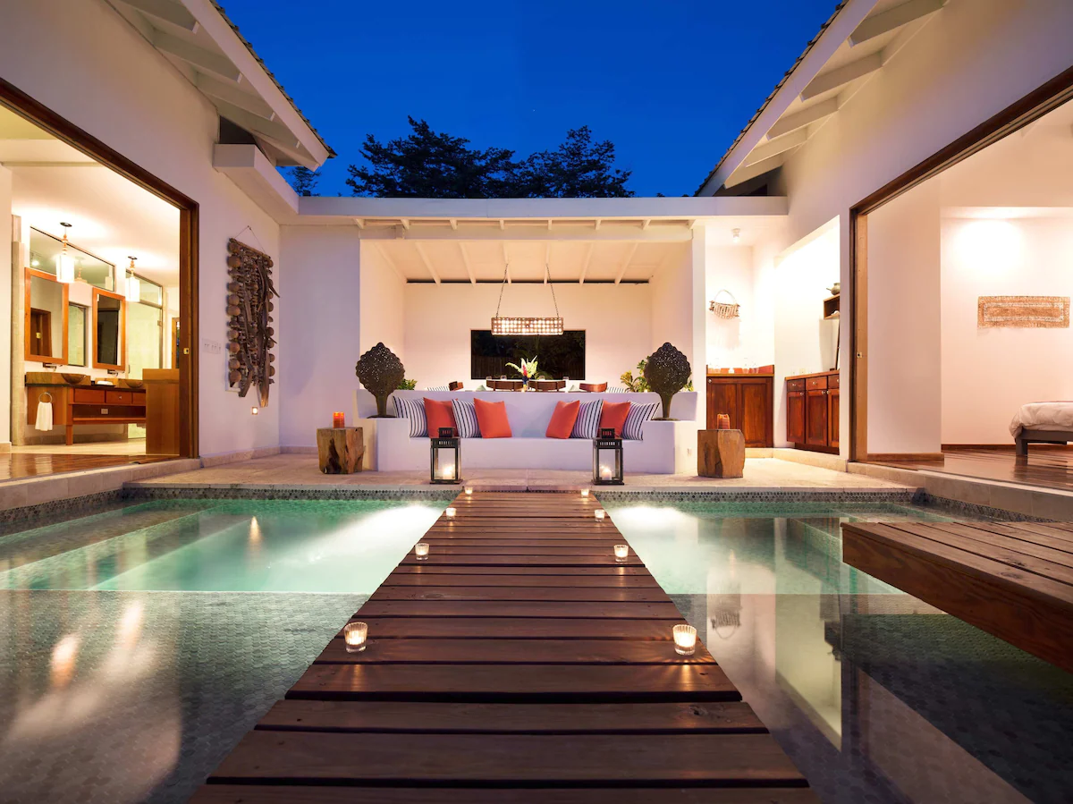 Private pool to relax