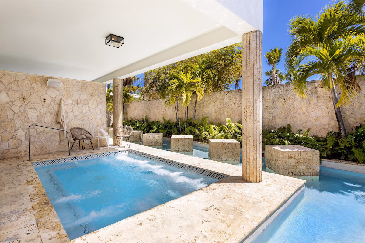 Private jetted tub