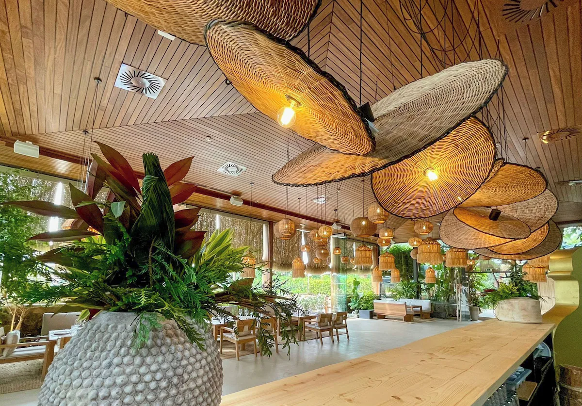 Indoor dinning