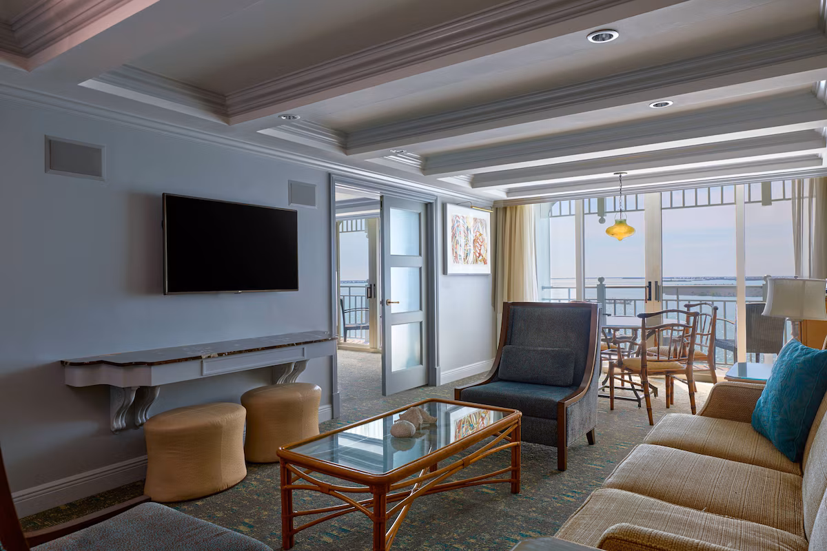 Suite with ocean view